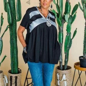 Black and Gray Women's Top